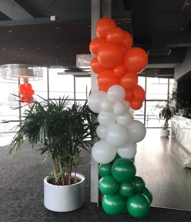 corporate event balloon garlands