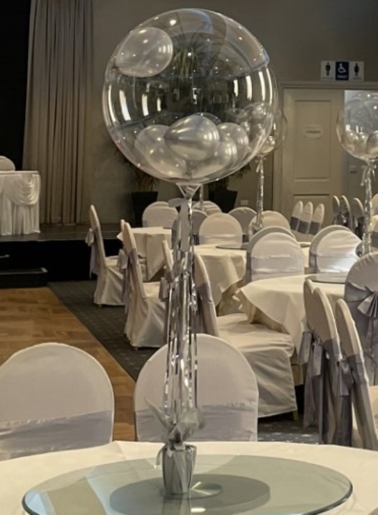 balloon centrepiece