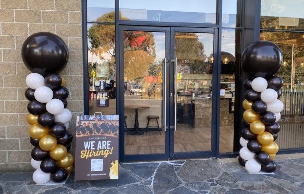 corporate event balloon columns