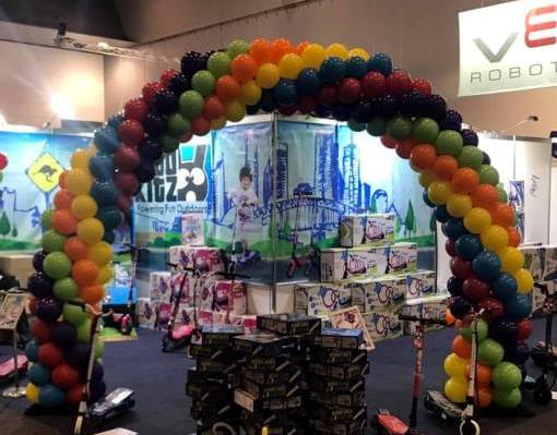 corporate event balloon arch