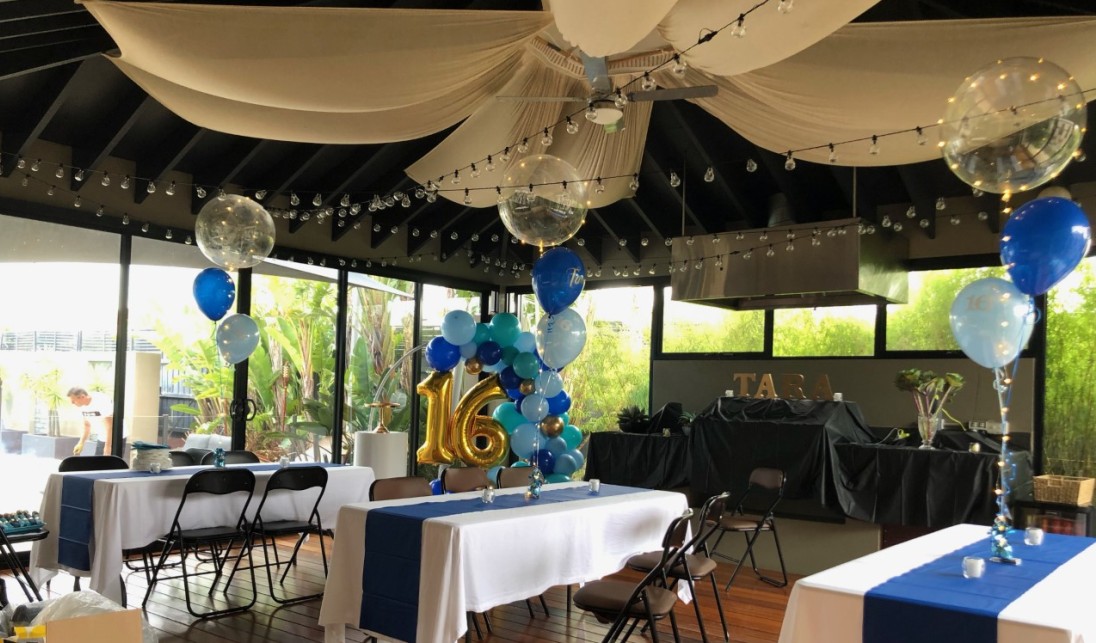 Private Function Balloon Centrepieces